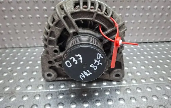 Renault Modus Generator/alternator S27649877 0124425037