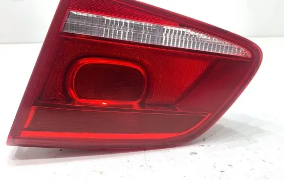 Volkswagen PASSAT B7 Rear/tail lights 3AE945094K