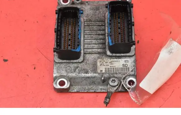Opel Corsa C Engine control unit/module ECU 55350552SD