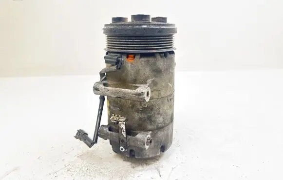 Ford Focus Air conditioning (A/C) compressor (pump) 4M5H19D629