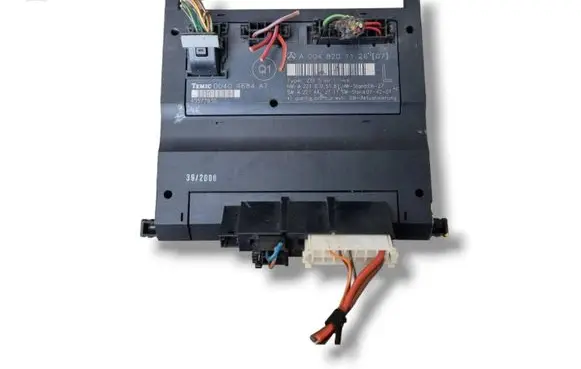 Mercedes-Benz S W221 Seat control module A0048201126