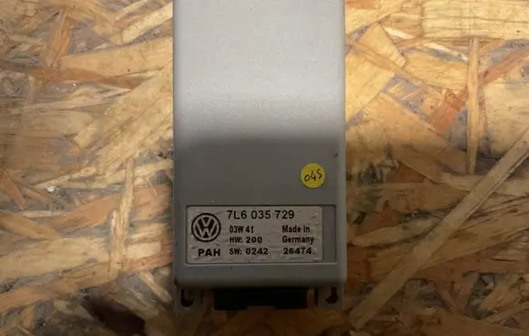 Volkswagen Touareg I Other control units/modules 7L6035729