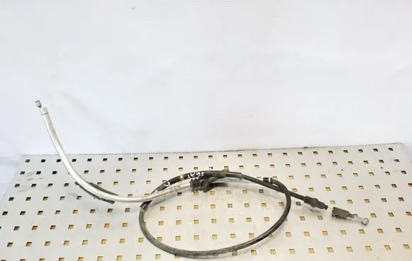 Handbrake/parking brake wiring cable