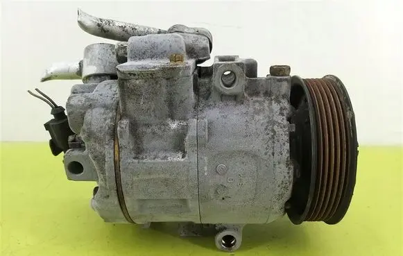 Volkswagen Polo Air conditioning (A/C) compressor (pump) 6Q0820803D