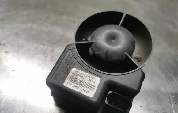 Volkswagen PASSAT B6 Alarm system siren 1K0951605D