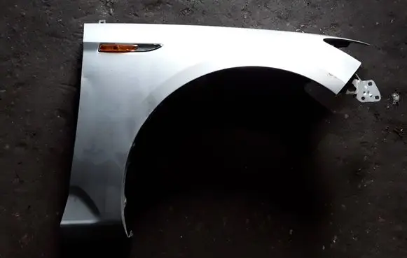 Ford Mondeo MK IV Fender