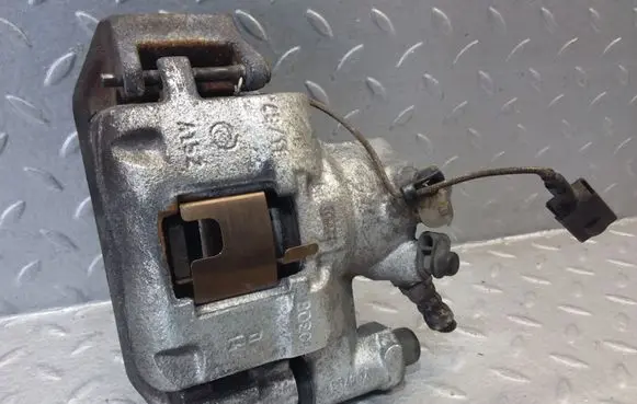 Fiat 500 Front brake caliper 51848638