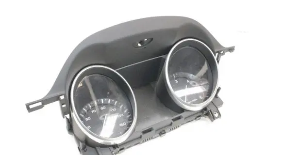 Land Rover Discovery Sport Speedometer (instrument cluster) GK7210849BC
