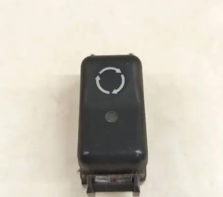 Mercedes-Benz E W124 Air circulation switch 1248210351 A1248210351