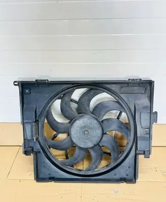 BMW 1 F20 F21 Electric radiator cooling fan 7640508