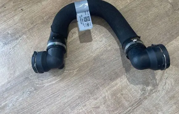 Land Rover Range Rover Velar Coolant pipe/hose JK838260AB C72GC SUVAJ200P1AUX