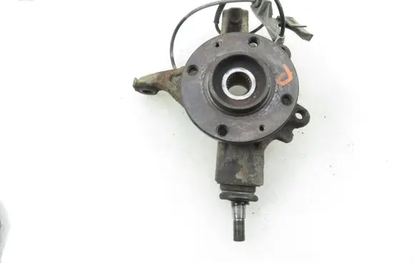 Citroen C4 Grand Picasso Front wheel hub spindle knuckle