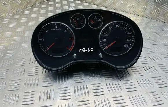 Audi A3 S3 A3 Sportback 8P Speedometer (instrument cluster) 8P0920981F