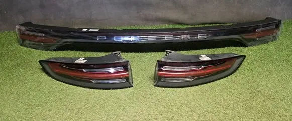 Porsche Cayenne (9Y0 9Y3) Rear/tail lights 9Y0945081AD 20640017 T9Y0081