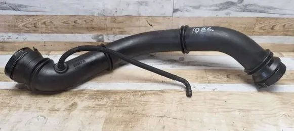 Intercooler hose/pipe