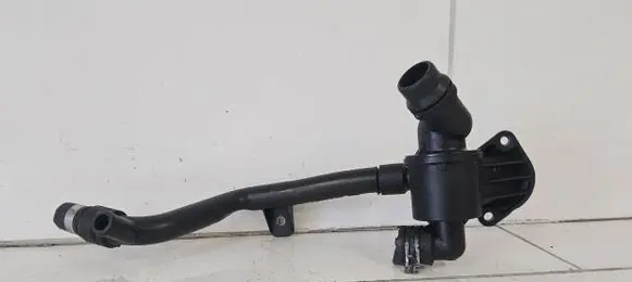 Audi A4 S4 B8 8K Thermostat 03L121111N