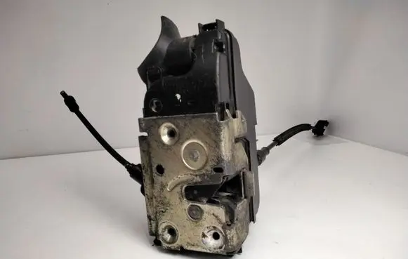 Renault Laguna II Front door lock 000661 APK971