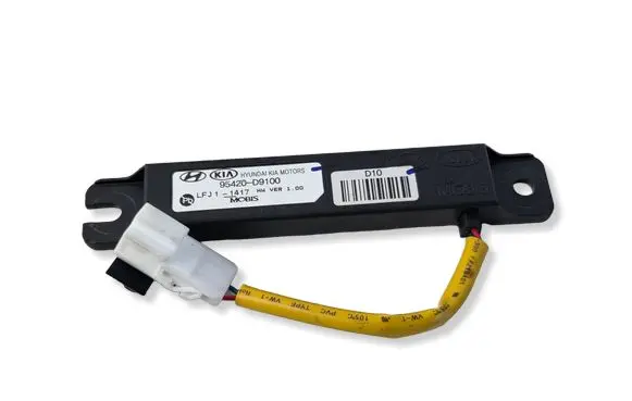 KIA Sportage Aerial antenna amplifier 95420D9100 LFJ11417