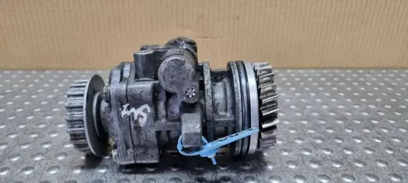 Volkswagen Transporter - Caravelle T5 Power steering pump 7H0422153A