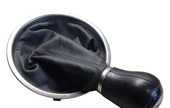 Volkswagen Beetle A5 Gear lever shifter trim leather/knob 