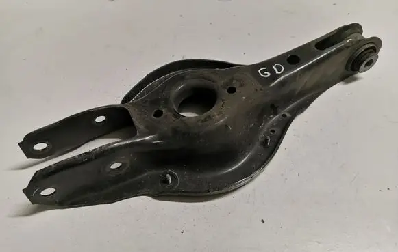 BMW 4 F36 Gran coupe Rear upper control arm/wishbone 6867540