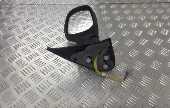 Nissan Micra Front door electric wing mirror 12373130
