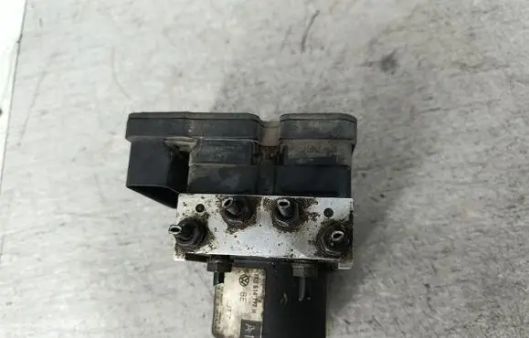 Volkswagen Golf Plus ABS Pump 