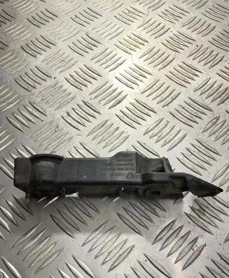 Audi A5 8T 8F Front bumper mounting bracket 8T0807283A 15443
