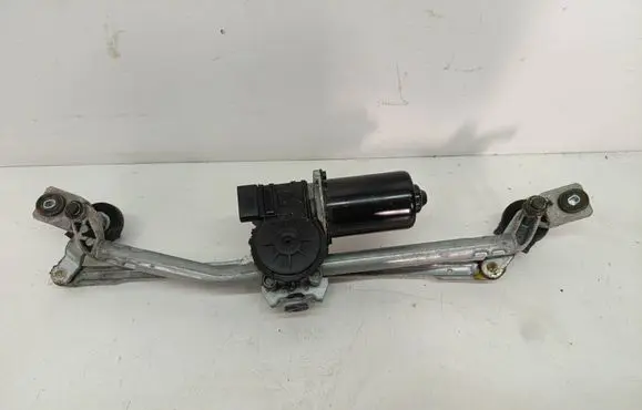 Hyundai Veloster Front wiper linkage 