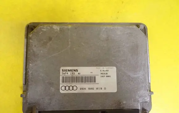 Audi A3 S3 8L Engine control unit/module 06A906019D
