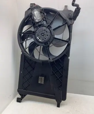 Volvo C30 Electric radiator cooling fan 0130307142 3M5H8C607RJ 3136613305