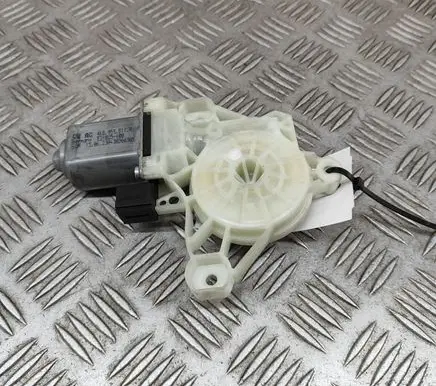 Audi Q4 Sportback e-tron Front door window regulator motor 4K0959811A E21025100