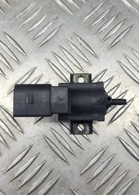 Volkswagen PASSAT B6 Turbo solenoid valve 037906283D