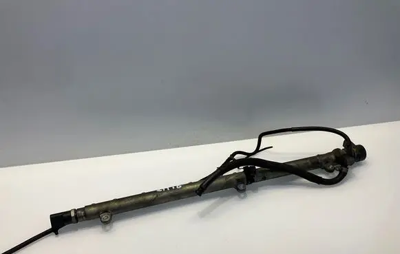 Mercedes-Benz E W211 Fuel main line pipe A6130700195 001206L2 0445216007