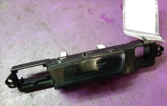 Hyundai i20 (PB PBT) Screen/display/small screen 93770-1J100