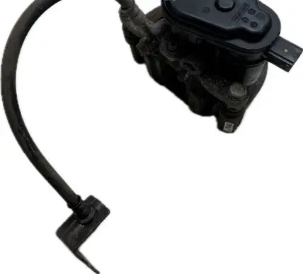 Hyundai Sonata DN8 Front brake caliper L158237700