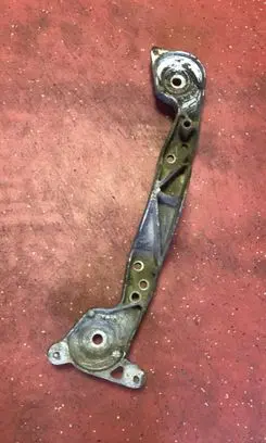 BMW 3 E46 Rear differential/diff mount bracket 1095990