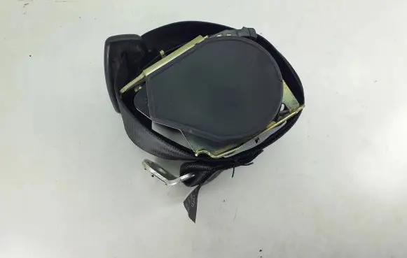 Audi A6 S6 C6 4F Rear seatbelt 4F0857805E 605827100