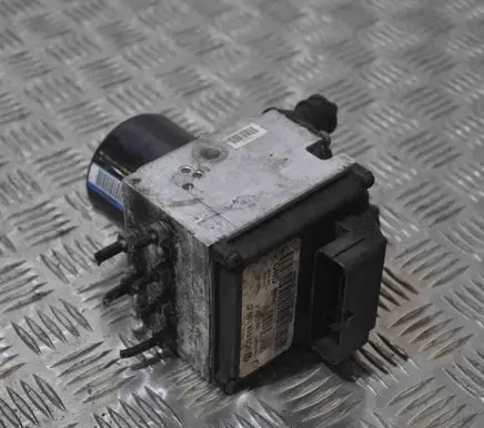 Volkswagen PASSAT B6 ABS Pump 3C0614109C