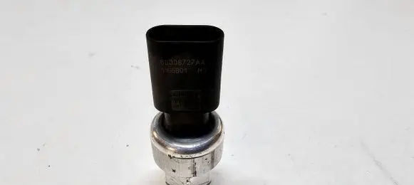 Jeep Grand Cherokee WL Air conditioning (A/C) pressure sensor 68308727AA