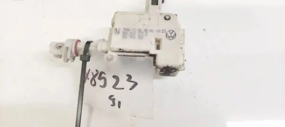 Skoda Superb B5 (3U) Central locking motor 3B0959782 3B0810773B