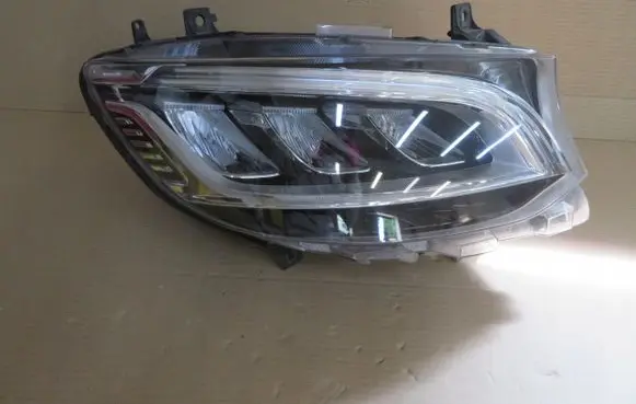 Mercedes-Benz Sprinter W907 W910 Headlight/headlamp 40961