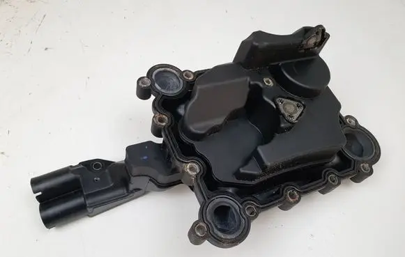 Audi A5 8T 8F Breather valve 06E103547
