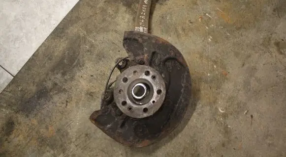 Mercedes-Benz ML W164 Front wheel hub
