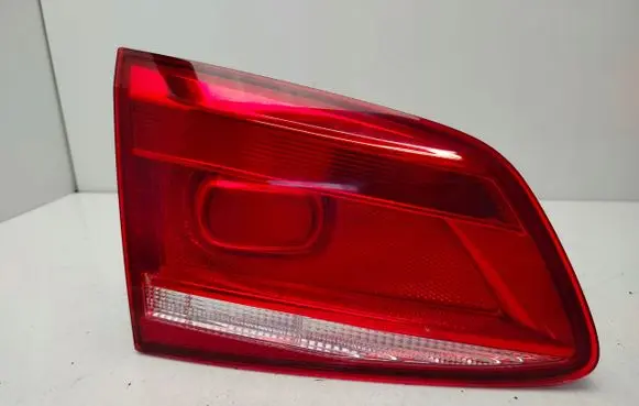 Volkswagen PASSAT B7 Rear/tail lights 3AF945093C