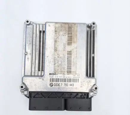 BMW 3 E46 Engine control unit/module 7793443 13617793443 1039S03266
