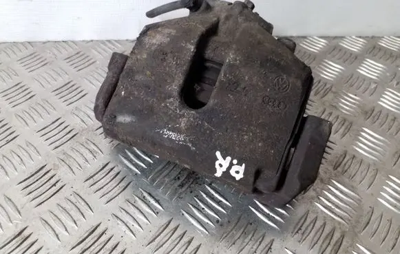 Volkswagen Touran II Front brake caliper
