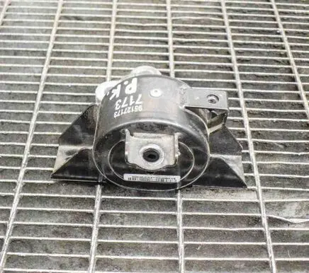 Opel Mokka Engine mount bracket 573AY9000 95127173