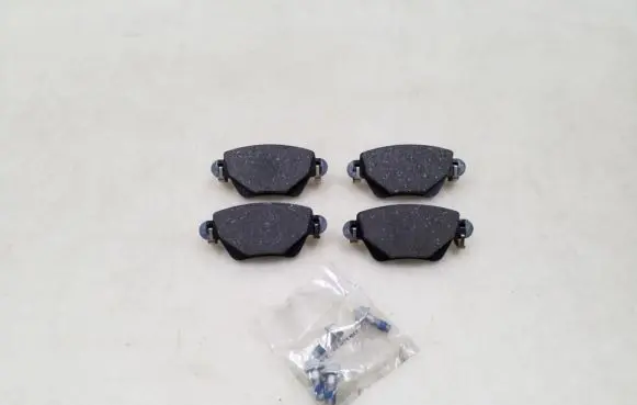 Ford Mondeo Mk III Brake pads (rear) 