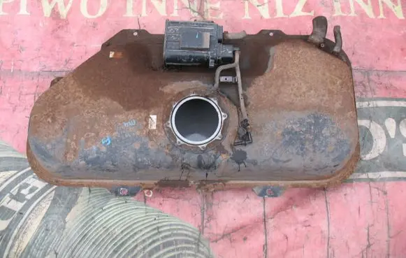 Hyundai i20 (PB PBT) Fuel tank 1J300